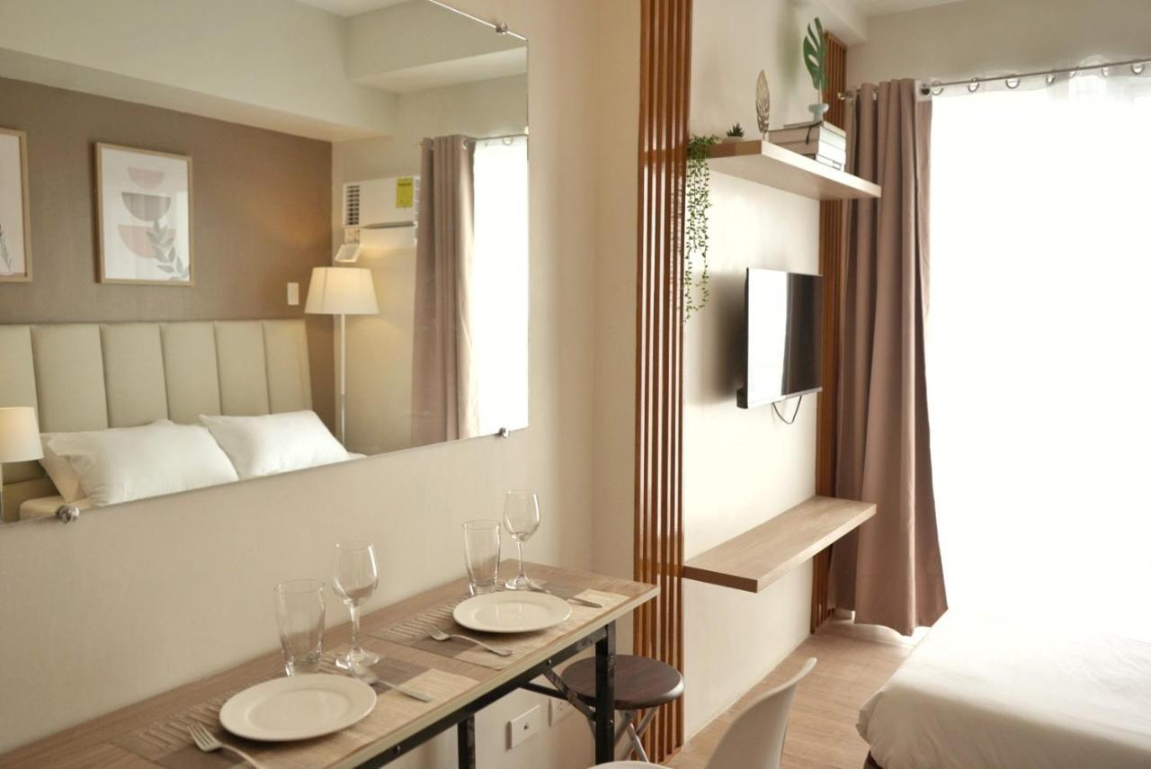 Quince Studio W/ Balcony Orochi Staycation Ph At Loop Tower Cdo Cagayán de Oro Extérieur photo